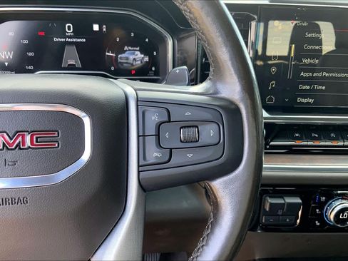 Used 2022 GMC Sierra 1500 SLT w/ SLT Premium Plus Package AWD/4WD image 24