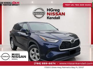 Used 2021 Toyota Highlander L FWD video 1