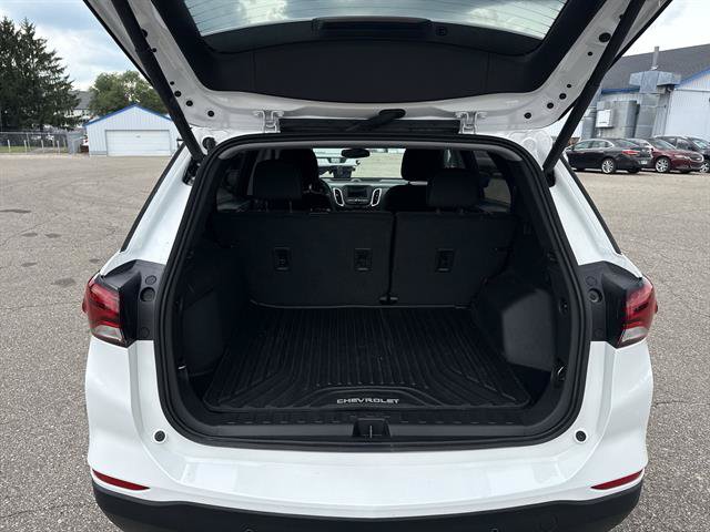 Used 2024 Chevrolet Equinox LT FWD image 21