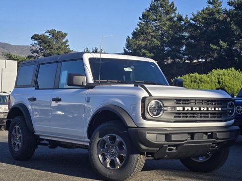 New 2025 Ford Bronco Big Bend image 2