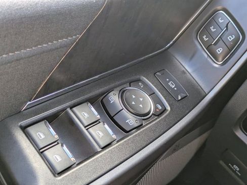 Used 2025 Ford F350 Lariat image 18