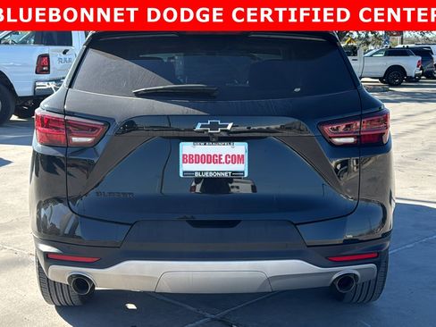 Used 2025 Chevrolet Blazer LT w/ Driver Confidence Package image 6