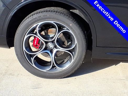 New 2025 Alfa Romeo Stelvio Sprint w/ Veloce Package image 6