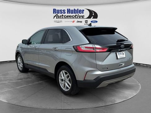 Used 2021 Ford Edge SEL w/ Convenience Package FWD image 3