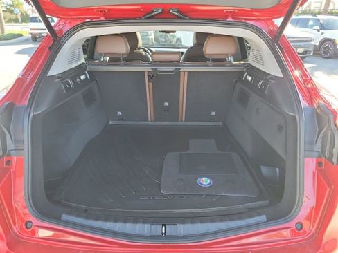 Used 2019 Alfa Romeo Stelvio image 22