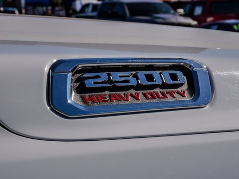 Used 2022 RAM 2500 Big Horn w/ Cold Weather Group image 11