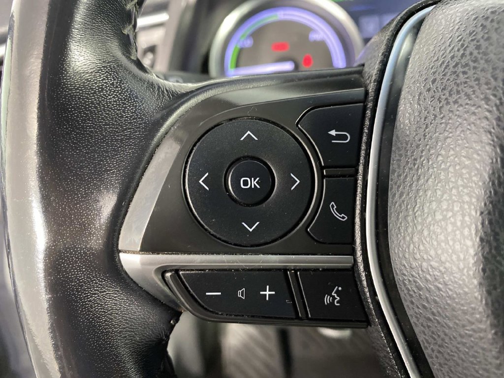 Used 2018 Toyota Camry XLE FWD image 17