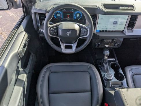 New 2025 Ford Bronco Outer Banks image 7