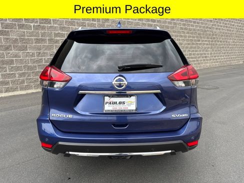 Used 2019 Nissan Rogue SV w/ Premium Package AWD/4WD image 6