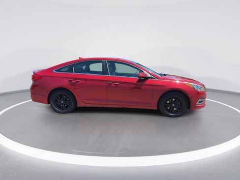 Used 2015 Hyundai Sonata SE FWD image 9