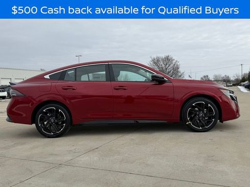 New 2026 Nissan Sentra SR image 2