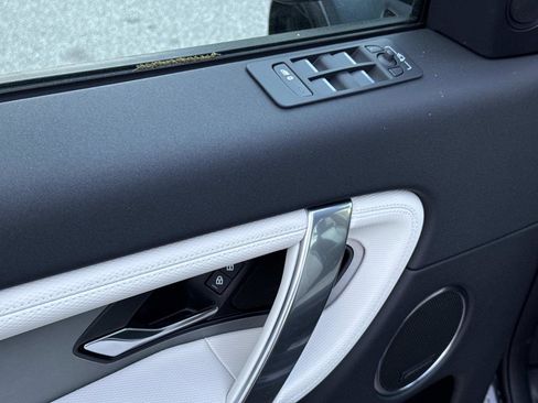 New 2026 Land Rover Discovery Sport Landmark image 20