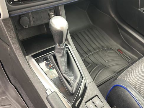 Used 2019 Toyota Corolla SE FWD image 21
