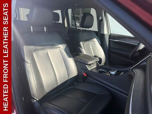 Used 2024 Jeep Grand Cherokee Limited AWD/4WD image 6