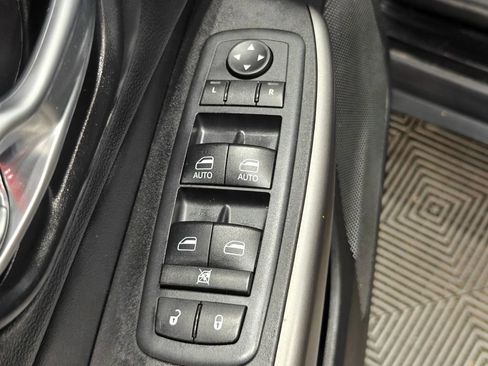 Used 2020 Jeep Cherokee Limited image 47