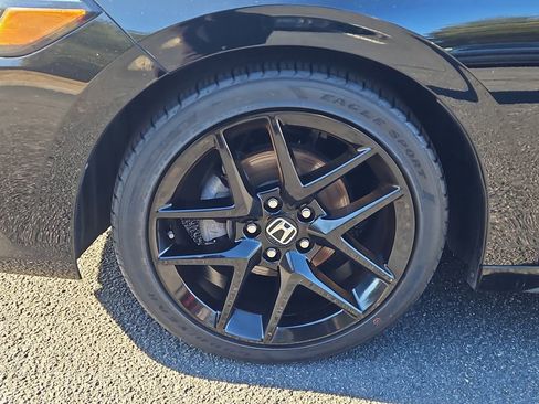 Used 2024 Honda Civic Sport image 8