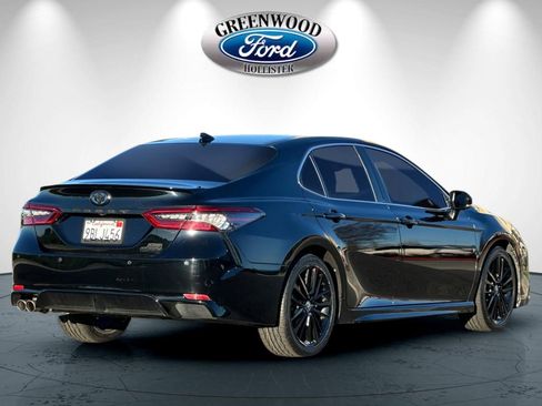 Used 2022 Toyota Camry XSE w/ Navigation Upgrade Package image 4