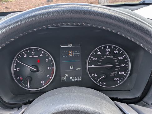 Used 2022 Subaru Outback Premium image 27