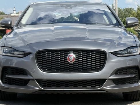 Used 2020 Jaguar XE S image 8
