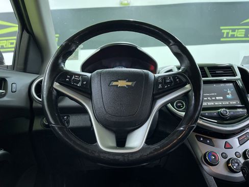 Used 2017 Chevrolet Sonic Premier image 20