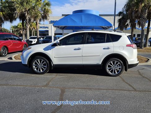 Used 2016 Toyota RAV4 Limited image 2