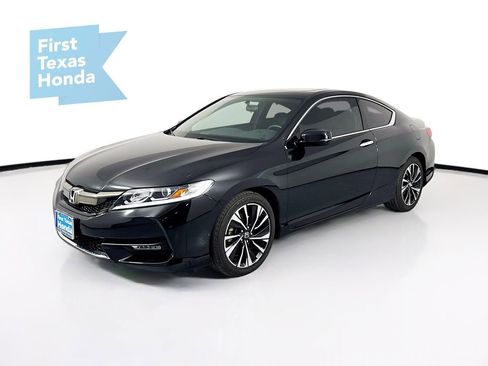 Used 2017 Honda Accord EX image 3