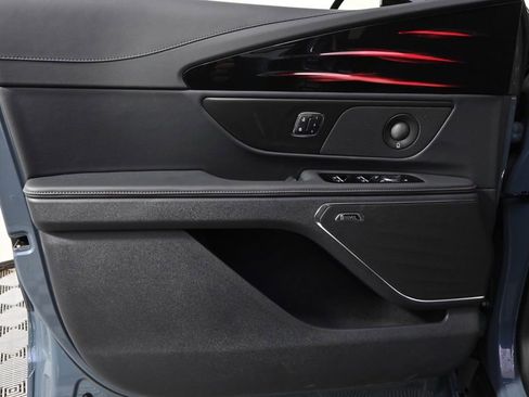 New 2026 Lincoln Nautilus Reserve image 22