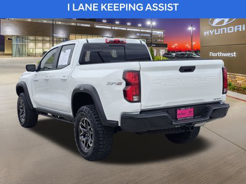 Used 2026 Chevrolet Colorado ZR2 w/ Technology Package AWD/4WD image 9