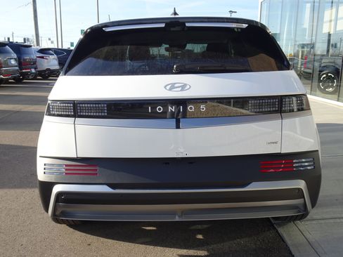 New 2026 Hyundai Ioniq 5 SEL image 4