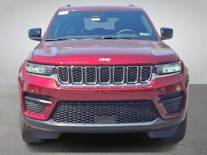New 2025 Jeep Grand Cherokee Laredo X w/ Luxury Tech Group I