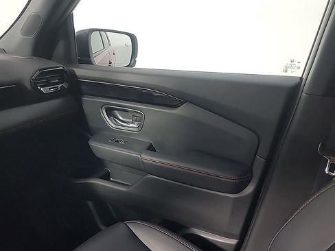 Certified 2023 Honda Pilot TrailSport image 22