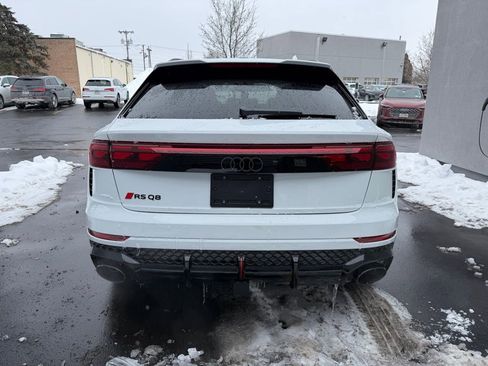 New 2026 Audi RS Q8 performance image 4