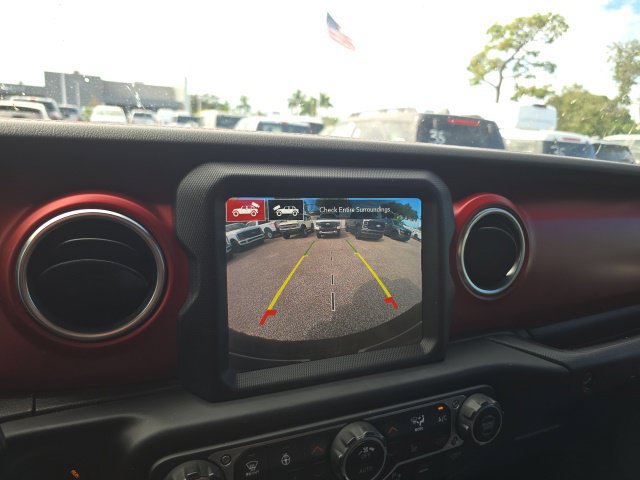 Used 2023 Jeep Wrangler Unlimited Rubicon w/ LED Lighting Group AWD/4WD image 14