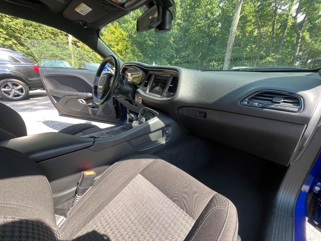 Used 2020 Dodge Challenger SXT w/ Blacktop Package RWD image 28