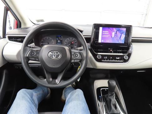 Used 2023 Toyota Corolla LE FWD image 16