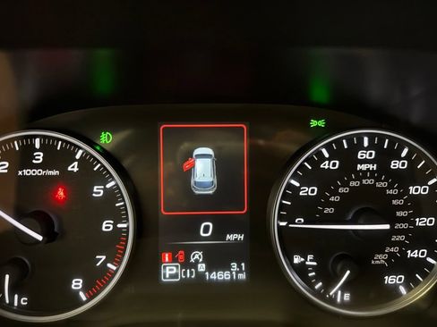 Used 2024 Subaru Crosstrek 2.0i Premium AWD/4WD image 11