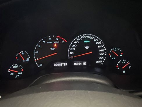 Used 2002 Chevrolet Corvette Coupe w/ Preferred Equipment Group2 image 13