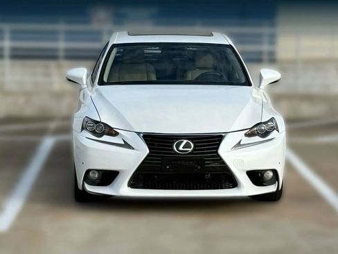 Used 2014 Lexus IS 250 w/ Navigation Package image 2