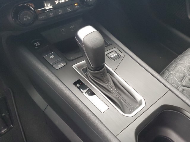 Certified 2026 Nissan Kicks SV FWD image 15