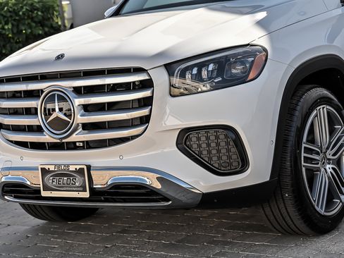 Used 2024 Mercedes-Benz GLS 450 4MATIC image 6