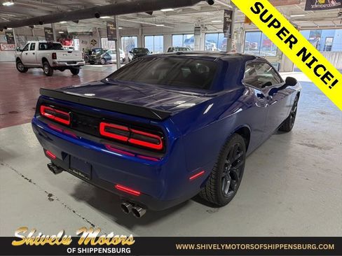 Used 2022 Dodge Challenger SXT w/ Blacktop Package image 5