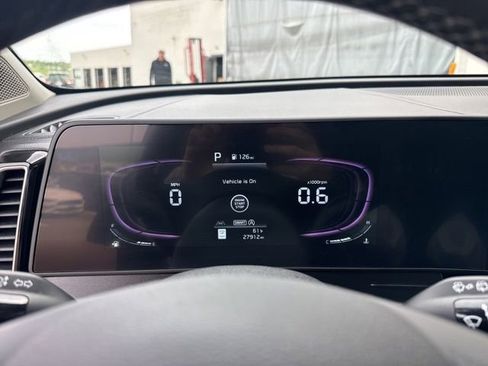 Certified 2023 Kia Sportage EX AWD/4WD image 18