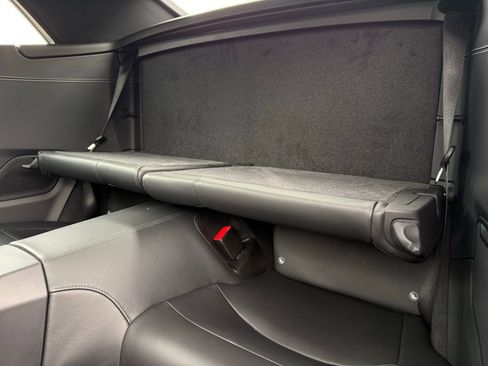 Used 2025 Porsche 911 Carrera image 32