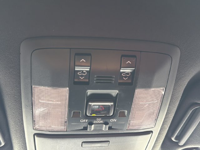 Used 2022 Lexus GX 460 Luxury w/ Accessory Package AWD/4WD image 27