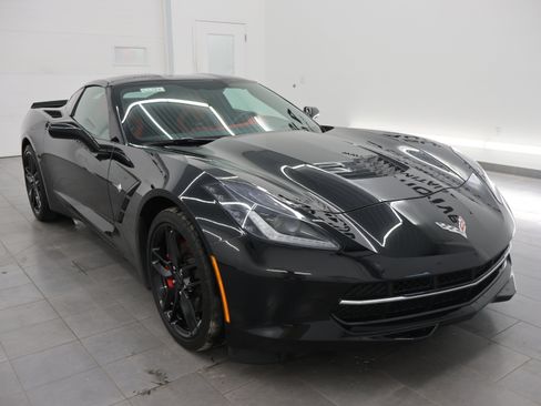 Used 2015 Chevrolet Corvette Stingray Coupe w/ 3LT Preferred Equipment Group RWD image 2