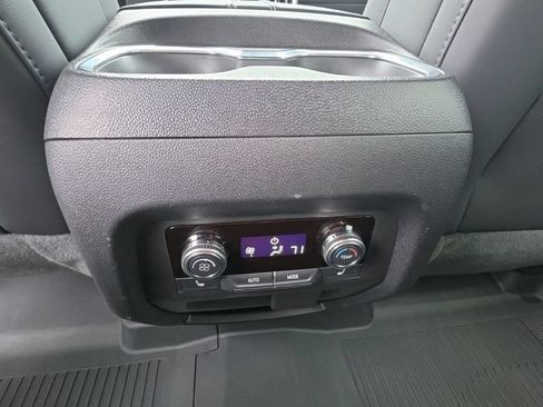 Used 2025 GMC Acadia Denali w/ Super Cruise Package AWD/4WD image 24