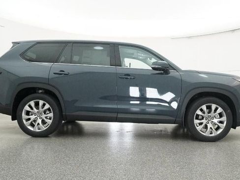 New 2026 Toyota Grand Highlander Limited image 27