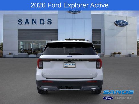 New 2026 Ford Explorer Active w/ Active Comfort Package image 5
