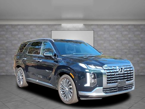 Certified 2023 Hyundai Palisade Calligraphy w/ Cargo Package image 1