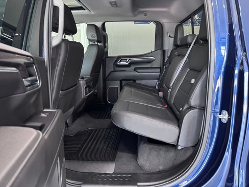 Certified 2022 Chevrolet Silverado 1500 LTZ w/ LTZ Convenience Package II AWD/4WD image 11